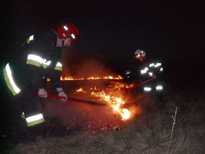 Wiosną strażacy nie narzekają na brak pracy, całą dobę muszą być w pełnej gotowości